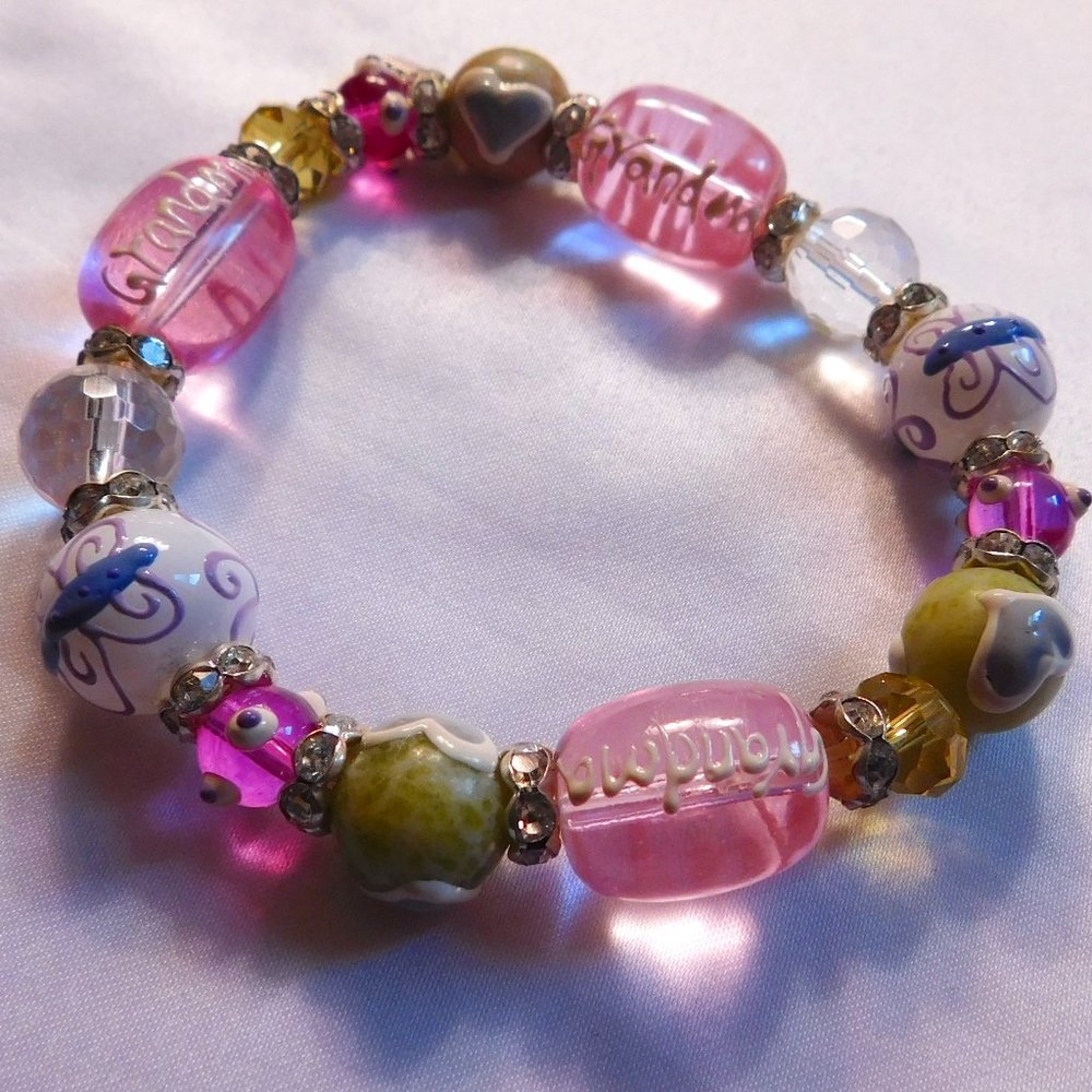 KATE & MACY MULTI COLORED GRANDMA BEADED BRACELET